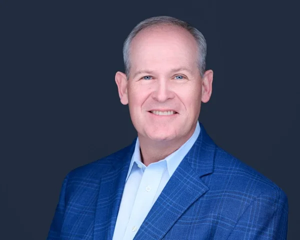 Professional real estate headshot example 4 - Wayne photography by Images by IBA