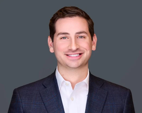 Professional real estate headshot example 6 - Wayne photography by Images by IBA